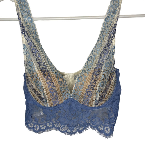 intimissimi Other - Intimissimi Bralette Bra 34B Blue Cream Lace Floral Underwire Feminine Intimates